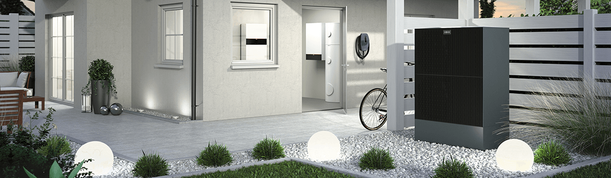 Modernes Energie- und Heizsystem mit Wärmepumpe, fachmännisch geplant und installiert von Jörges & Schimm für eine energetische Modernisierung.